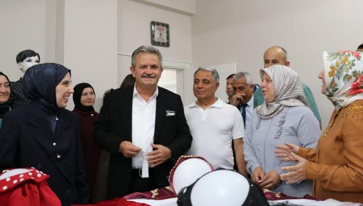 Cumayeri’nde Üreten Eller Sergisi Büyük İlgi Gördü